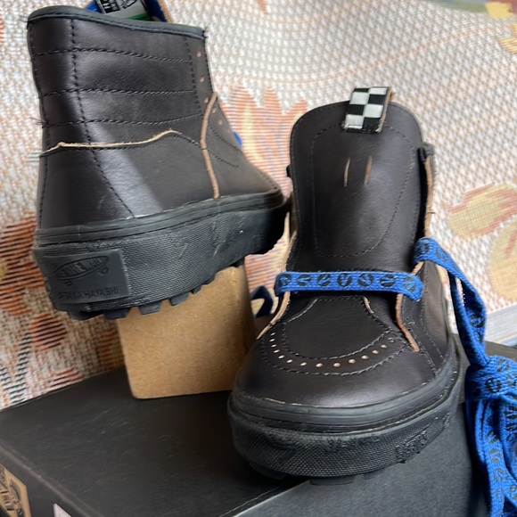 Vans WMNS Th Sk8-Boot Lx
(Leather) Black
VN0A4UWQL3A
Sneakers G - Picture 11 of 16